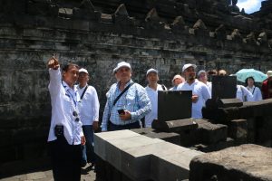 Read more about the article Site Visit Regional Investment Forum di Candi Borobudur