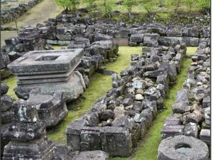 Read more about the article Situs Situs Gondosuli (Peninggalan Arkeologi di Pereng Wukir Susundara-Sumving)