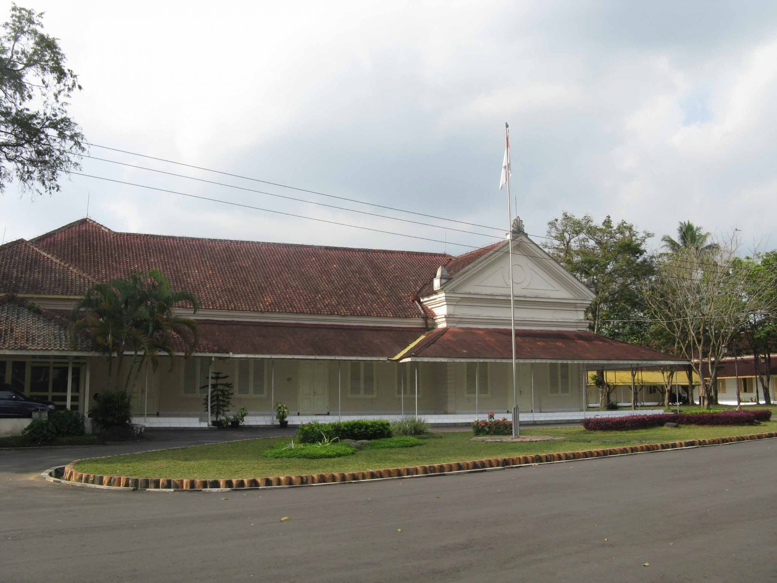 You are currently viewing Rumah Dinas Residen Kedu