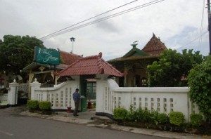 Rumah Limasan milik Hj. Sitti Suparini Pradipto
