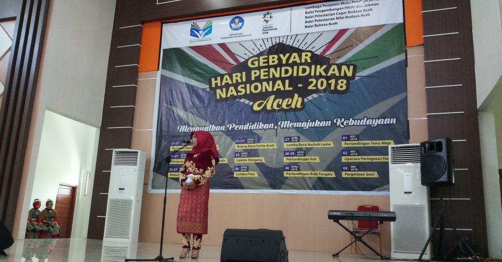 Kepala BPNB Aceh saat menyampaikan sambutan pada Pagelaran Seni di Gebyar Hari Pendidikan Nasional 2018
