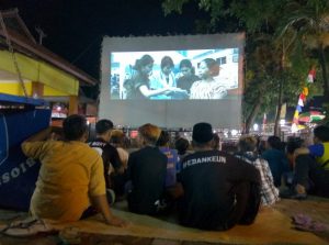 Read more about the article Pengamatan Sekilas Penonton Film Nasional di Tiga Lokasi Pemutaran Bioskop Keliling