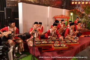 Read more about the article Apa dan Bagaimana Peralatan Musik Gambang Kromong