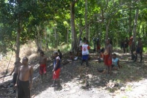 beristirahat sejenak sebelum melanjutkan perburuan di lokasi berikutnya.