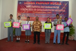 Juara, I,II,III dan harapan saat foto bersama dengan Kepala BPNB Jayapura