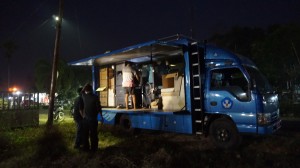 Persiapan menjelang pemutaran di Danau Sentarum, Kota Pontianak