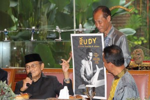 B.J. Habibie-Buku Rudy