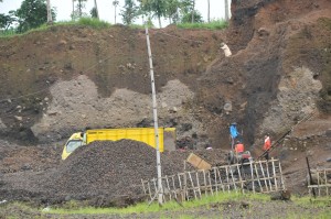 Penggalian pasir di Liyangan