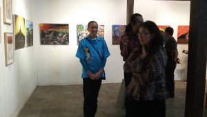 Kunjungan pameran lukisan BBM Nasirun