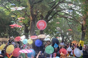 pembukaan festival payung indonesia