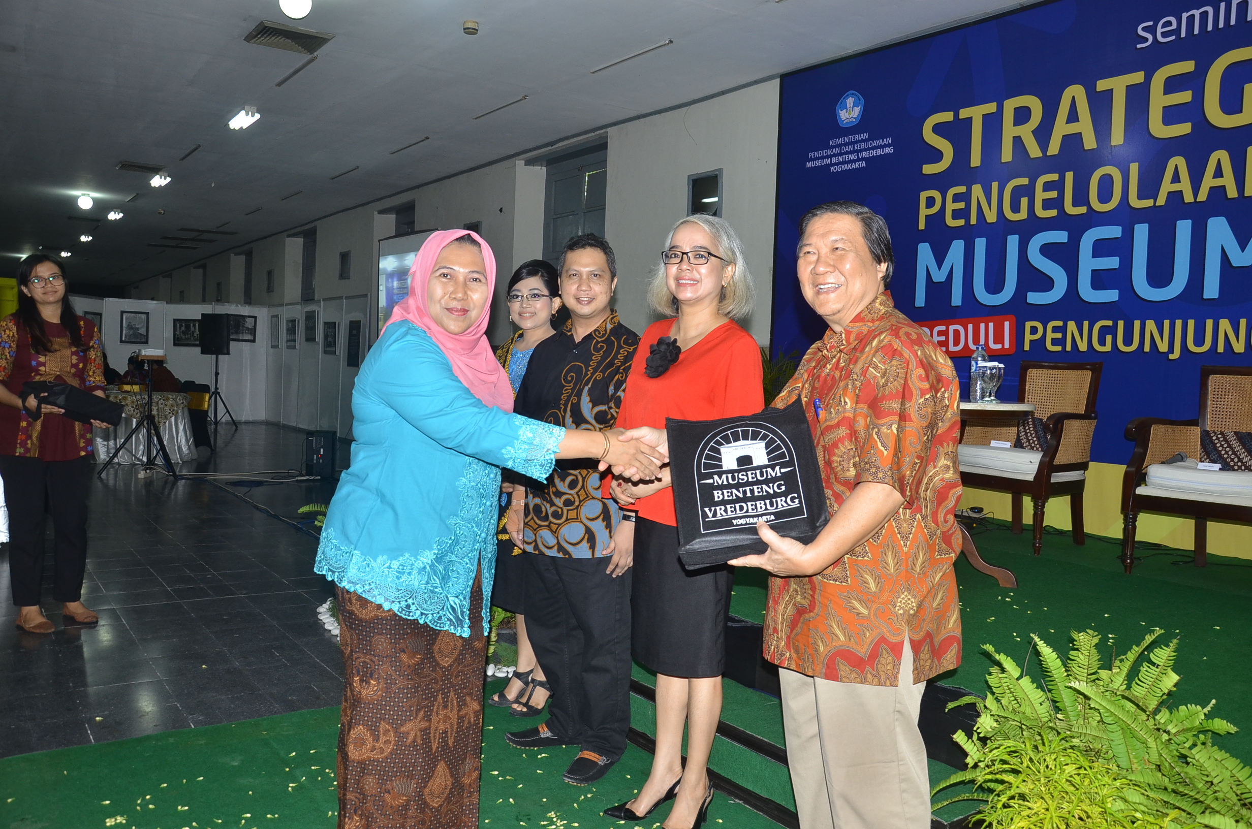 You are currently viewing Seminar Sehari Strategi Pengelolaan Museum Peduli Pengunjung