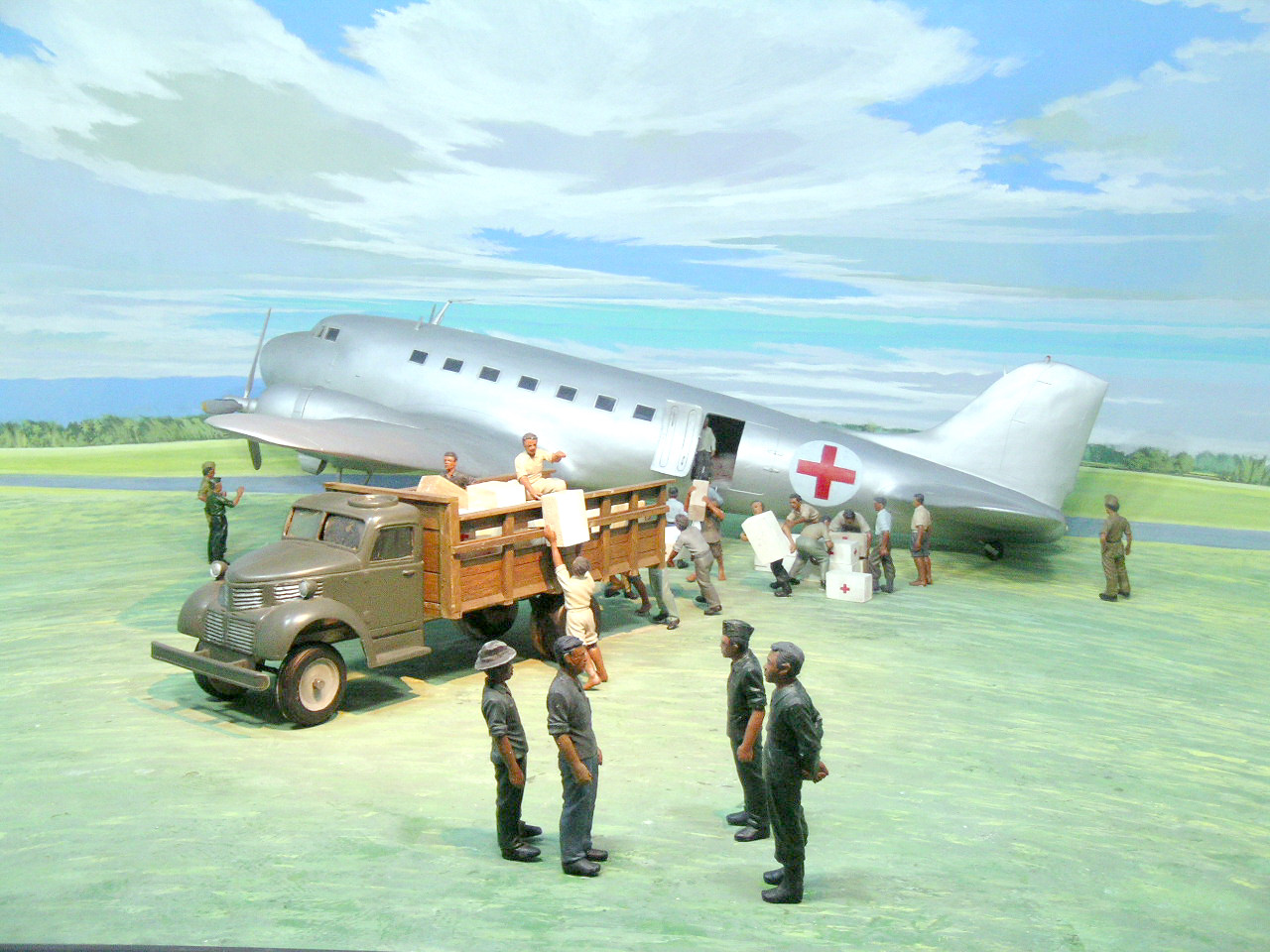 Read more about the article Diorama Bantuan Obat-obatan dari Pemerintah Mesir Melalui Pesawat Udara tiba diLapangan Terbang Maguwo Yogyakarta – Diorama III Museum Benteng Vredeburg Yogyakarta