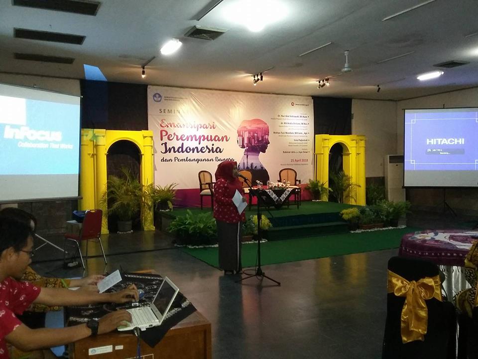 You are currently viewing Seminar Emansipasi Perempuan Indonesia dan Pembangunan Bangsa