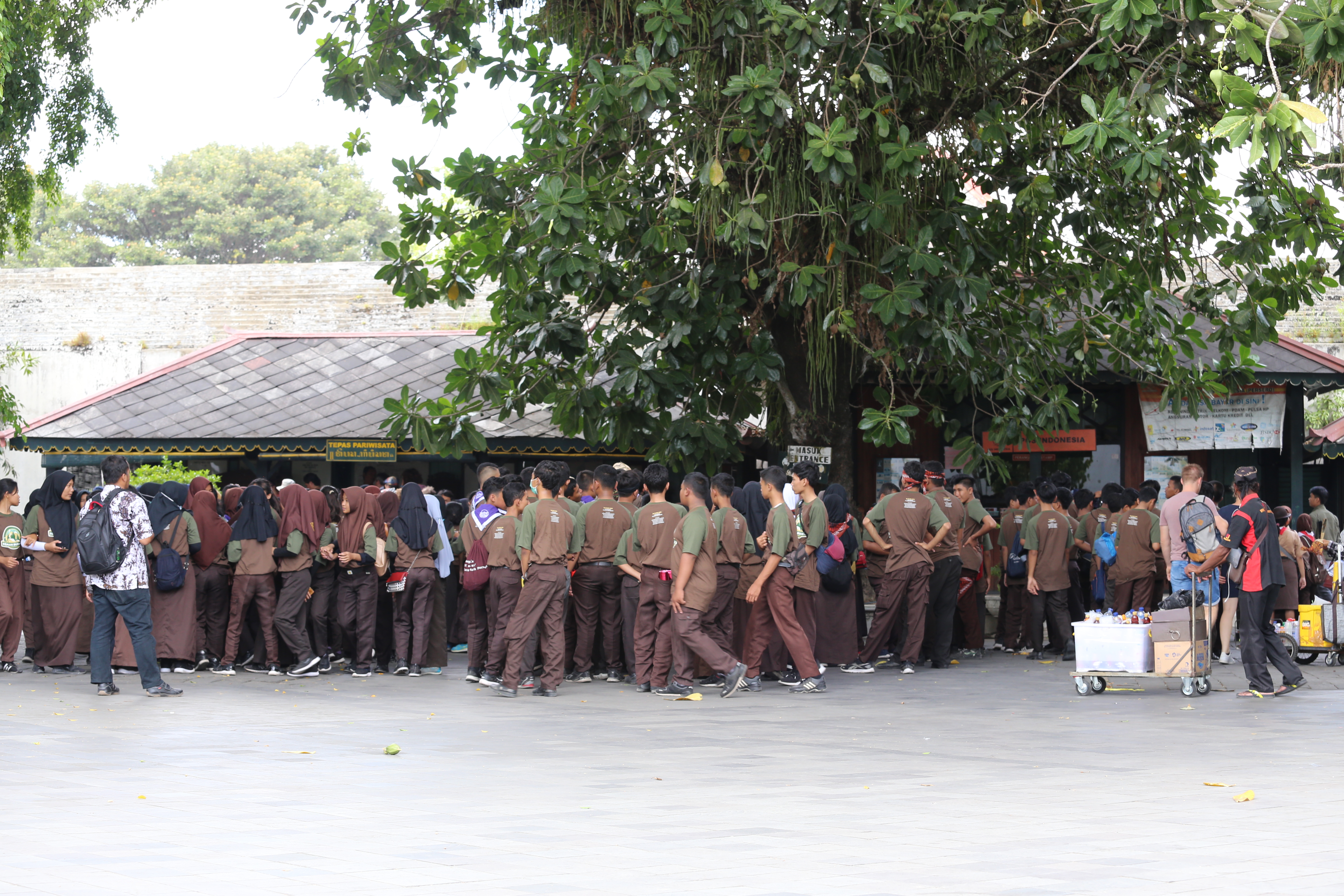 You are currently viewing Melalui Jelajah Museum, Kegiatan Cinta Tanah Air Dan Bela Negara (Patriotisme) Ditanamkan bagi Peserta Kemah Budaya 2018