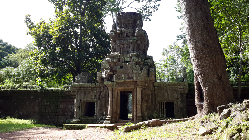 Read more about the article Monitoring dan Evaluasi Hasil Pemugaran Gapura Royal Palace Angkor Thom Kamboja (Tahap I)