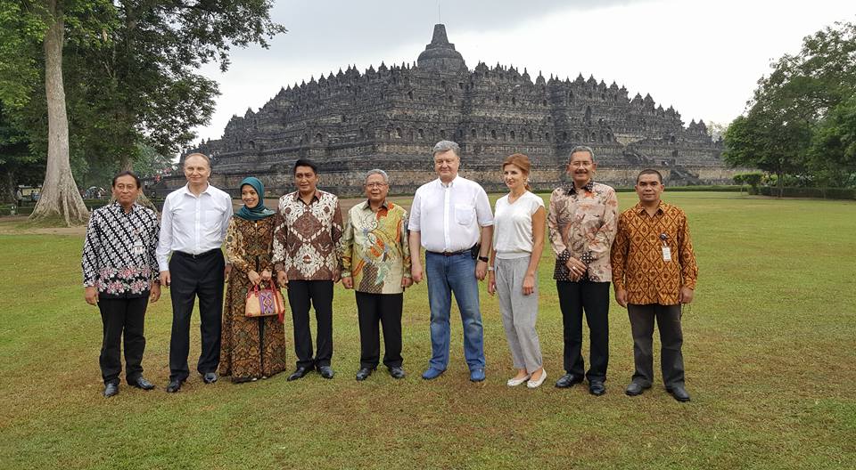 You are currently viewing Kunjungan Presiden Ukraina ke Candi Borobudur