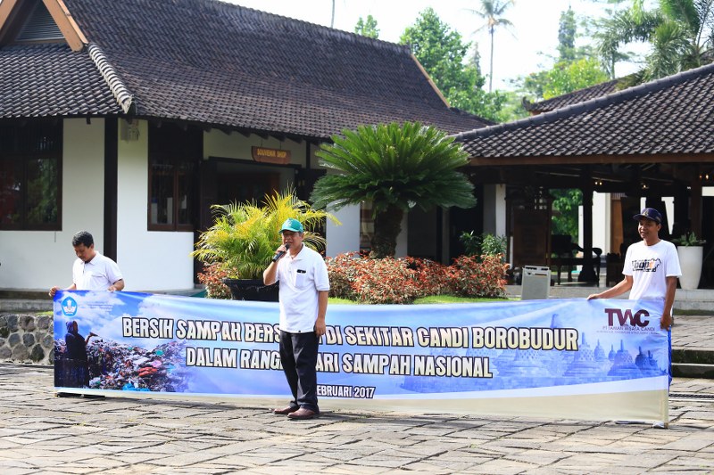 Read more about the article Aksi Peduli Sampah Borobudur