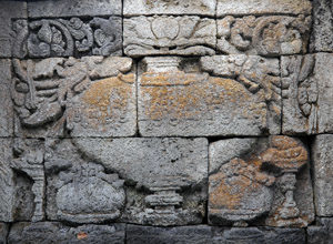 Read more about the article Jenis Dan Bentuk Pengobatan Pada Relief Candi Borobudur