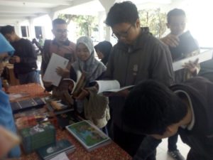 Read more about the article Borobudur Goes To Campus