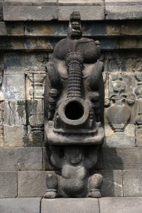 Jaladwara pada Sistem Drainase Lama Candi Borobudur