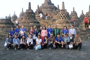 Read more about the article Kunjungan Peserta The 8th  AMCA dan 14th SOMCA di Borobudur