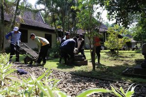 Read more about the article Penataan Koleksi Batu Candi di Lingkungan Balai Konservasi  Borobudur
