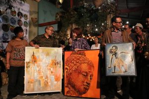 Read more about the article Pameran Lukisan “Art for Peaceful World”