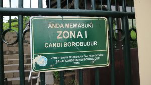 Read more about the article Observasi Kerusakan Signage Zona Satu Candi Borobudur