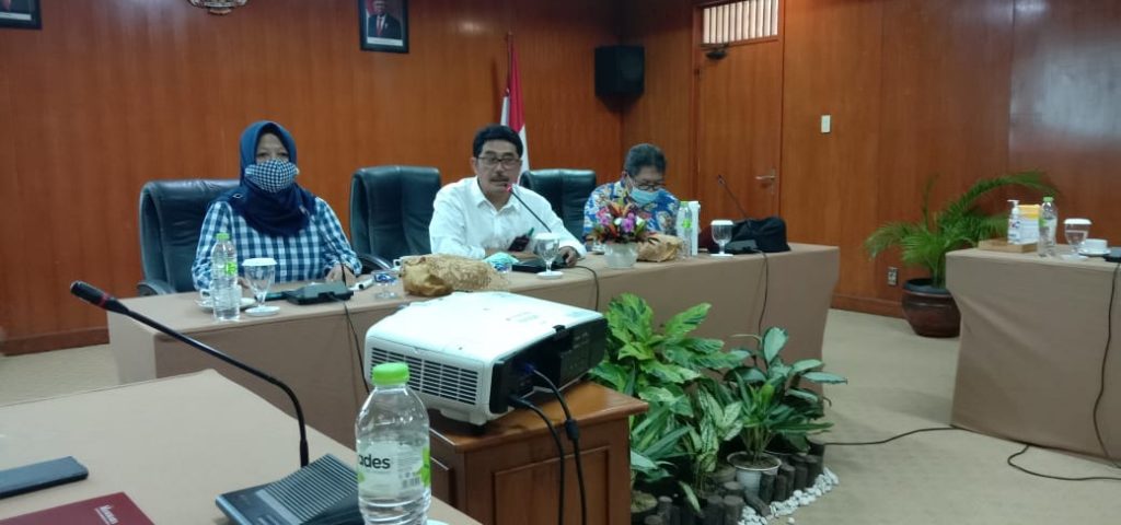 Kepala Balai Konservasi Borobudur memaparkan mengenai isu permasalahan pelestarian di Kawasan Cagar Budaya Borobudur