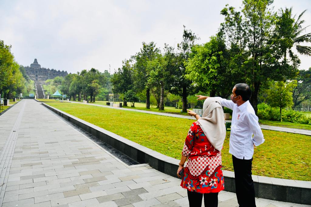 Kepala Balai Konservasi Borobudur Wiwit Kasiyati
