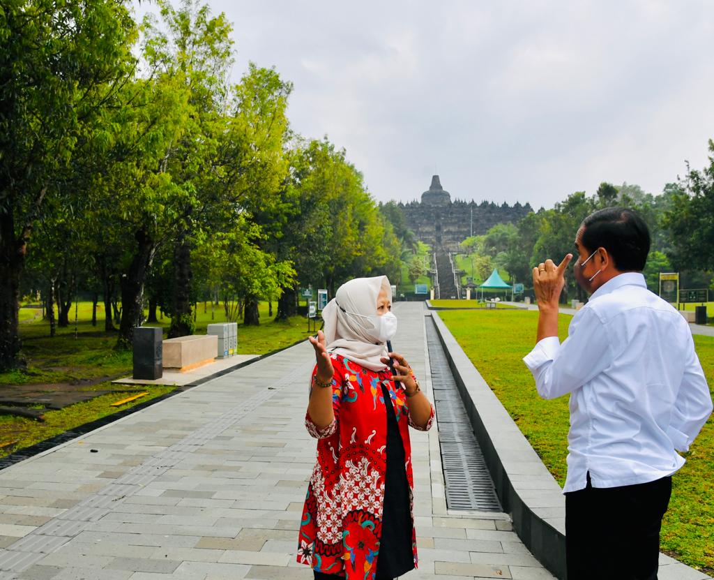 Read more about the article Presiden Jokowi Tinjau Candi Borobudur