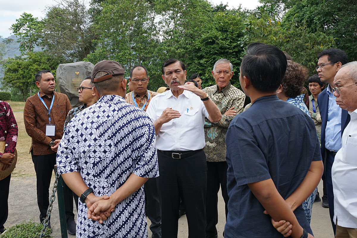 Read more about the article Menko Marves Kunjungi Candi Borobudur