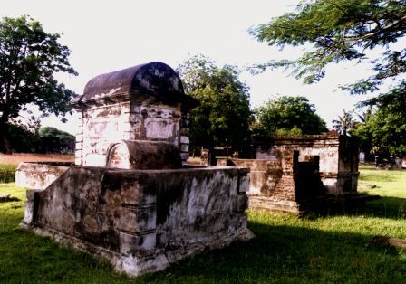 Read more about the article Kerkhoff, makam Belanda di Banten Lama