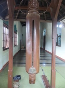 Kentongan di dalam Masjid Agung Majalaya