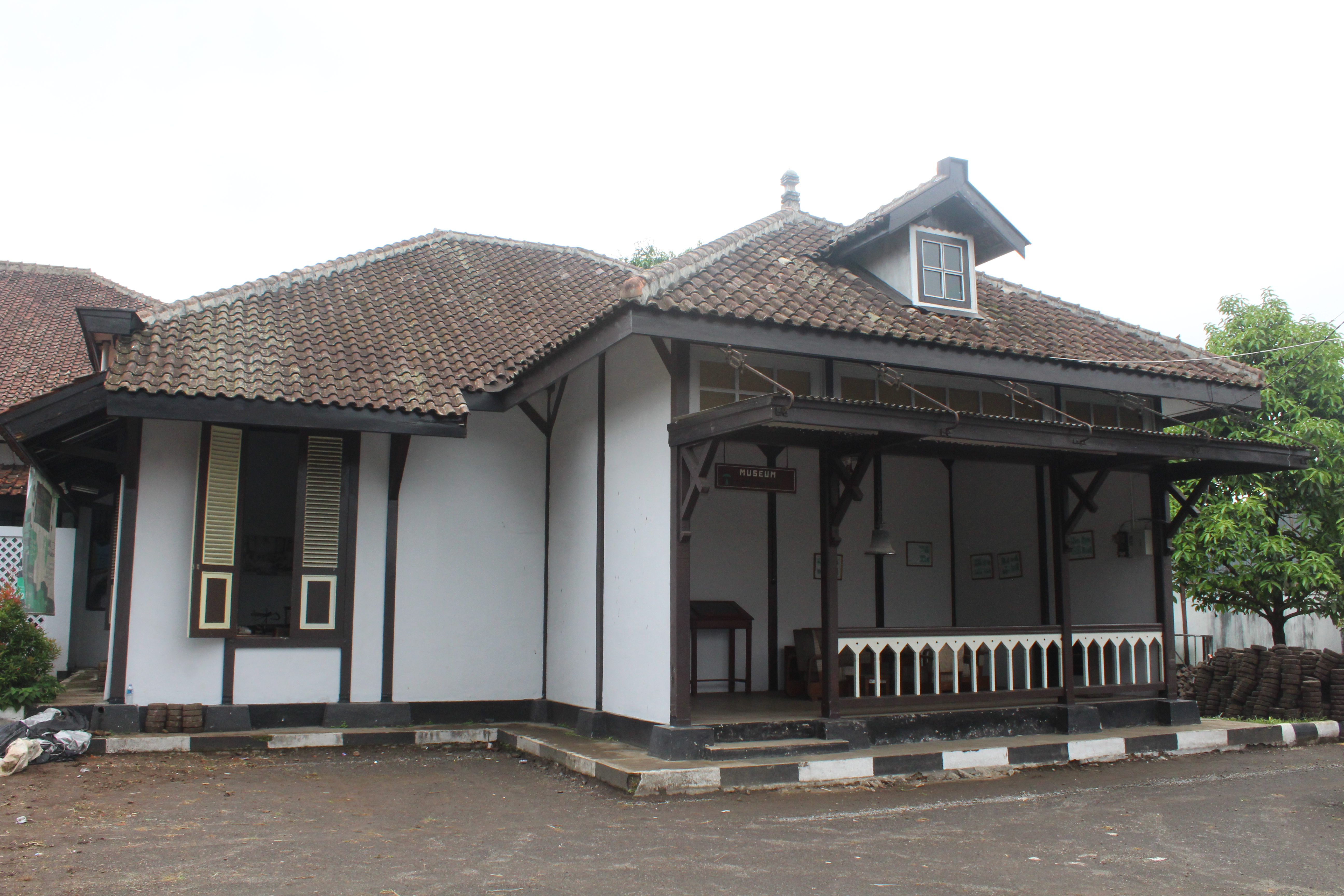 You are currently viewing Museum Pegadaian Sukabumi: Cikal Bakal Pegadaian di Indonesia