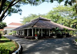 Read more about the article Rumah Dinas Bupati Lebak (Residentie Regent Shapen Van Lebak)