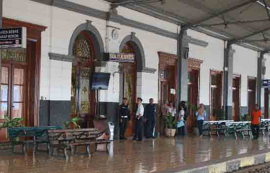 Read more about the article Stasiun Jebres Surakarta