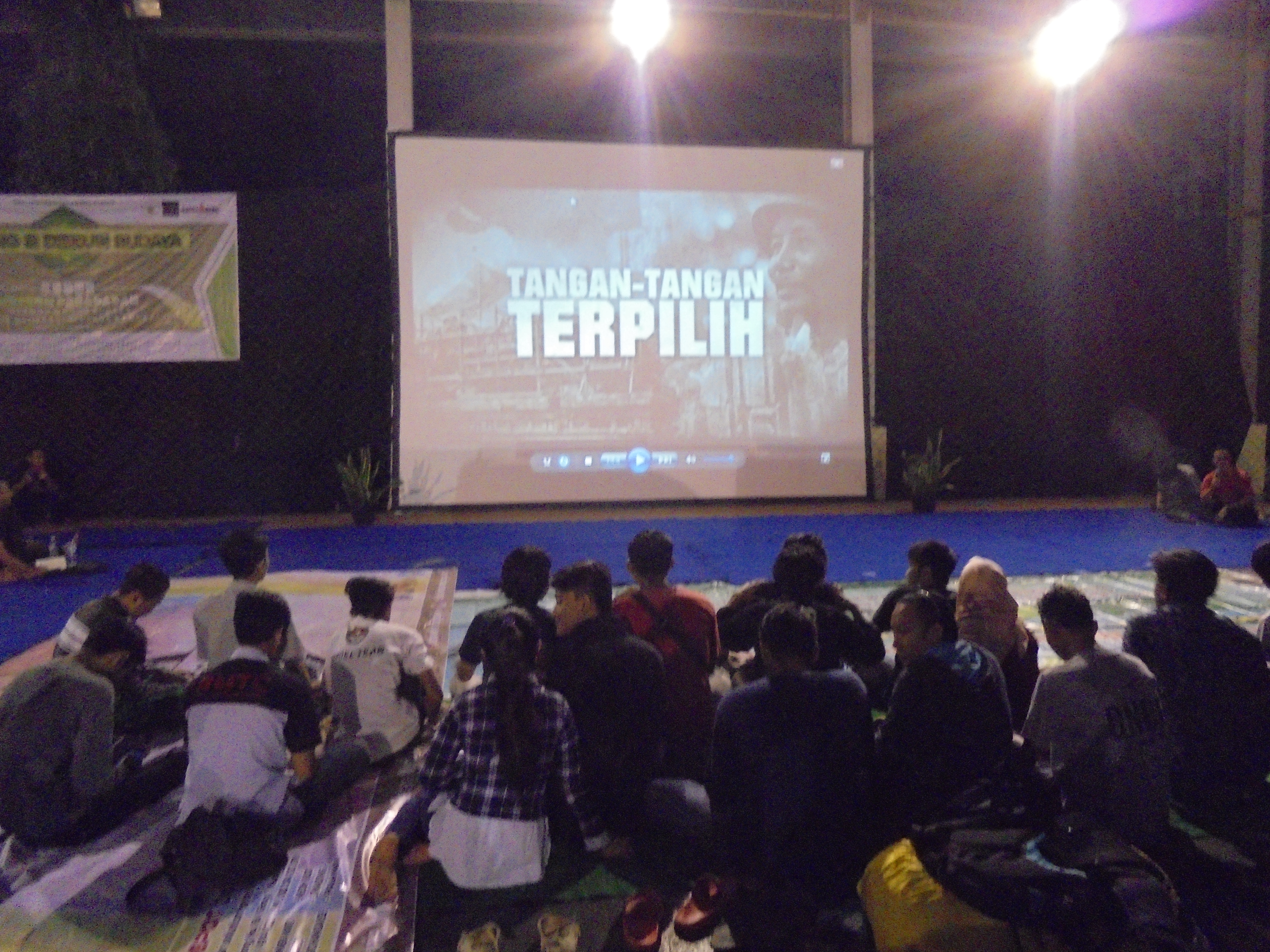 You are currently viewing Bioskop Keliling BPCB Jateng Hadir di Universitas Muria Kudus