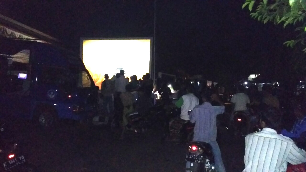 You are currently viewing Nonton Film bersama BPCB Jateng di Desa Plajan