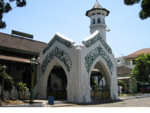 Read more about the article Masjid Al-Wustho, Masjid Kraton Puro Mangkunegaran