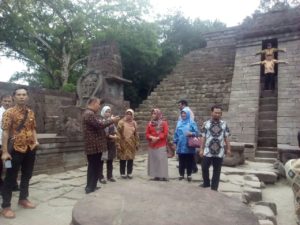 Read more about the article Komisi E DPRD Propinsi Jawa Tengah Melakukan Kunjungan Kerja ke Candi Sukuh dan Candi Cetha