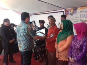 Read more about the article Lagi, Juru Pelihara BPCB Jateng Raih Juru Pelihara Cagar Budaya Terbaik 2017