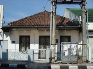 Read more about the article Rumah Tinggal Jl. Semeru 14 Salatiga, Perpaduan Gaya Kolonial dan Cina