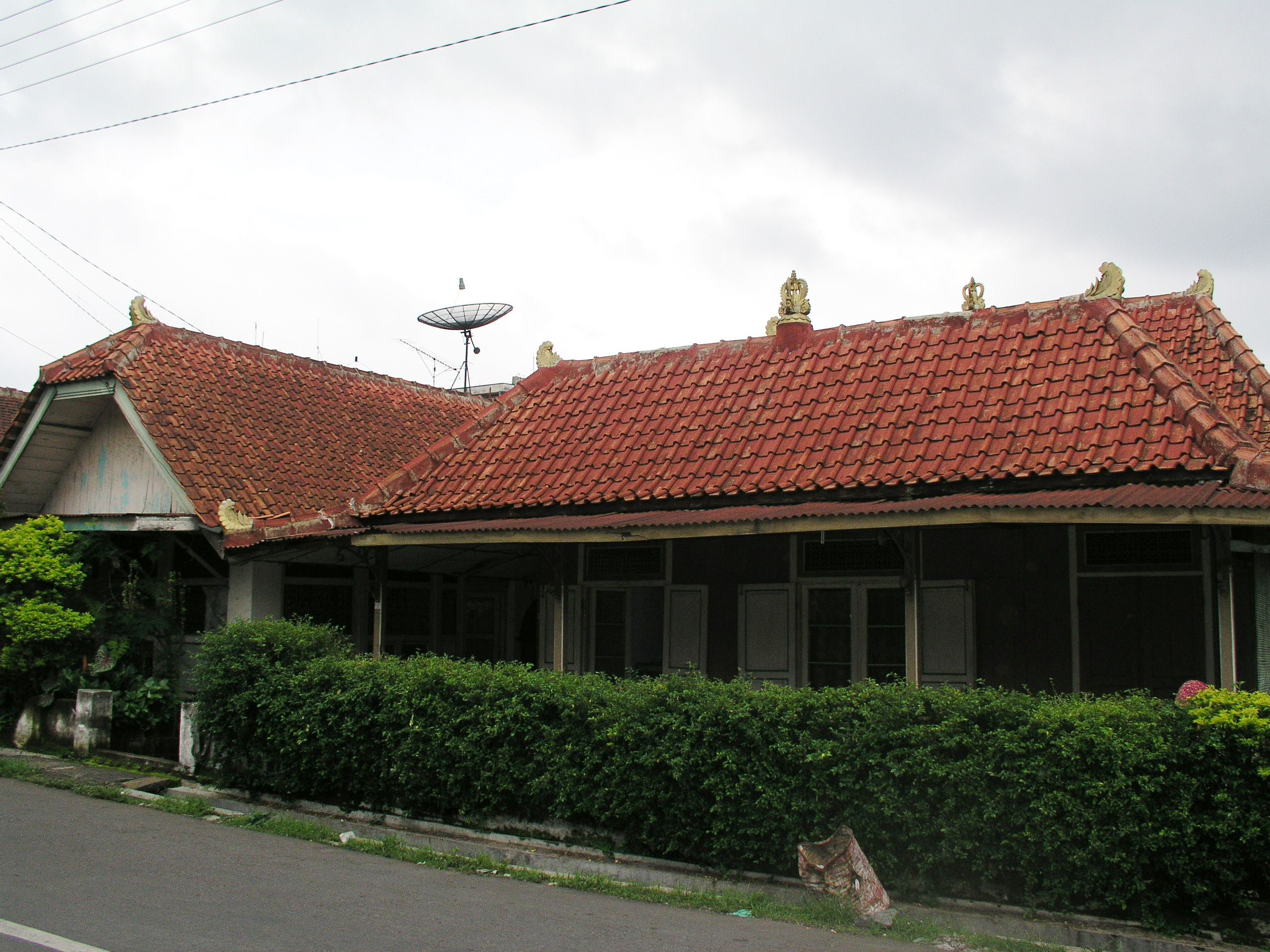 Read more about the article Rumah Tinggal Jl. Kalinyamat 26 Salatiga, Satu-satunya Bangunan Berciri Tradisional
