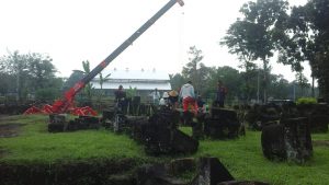 Read more about the article Spider Crane, Alat Andalan BPCB Jateng Dalam Pemugaran