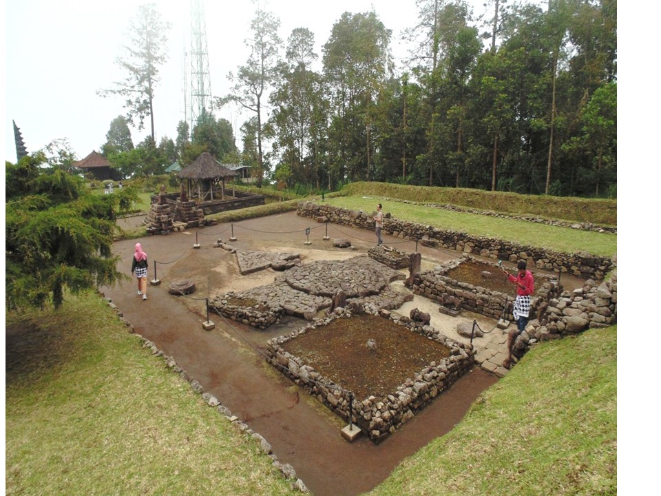 Read more about the article “Cagar Budaya Nasional Jawa Tengah” Bagian IX Candi Cetho
