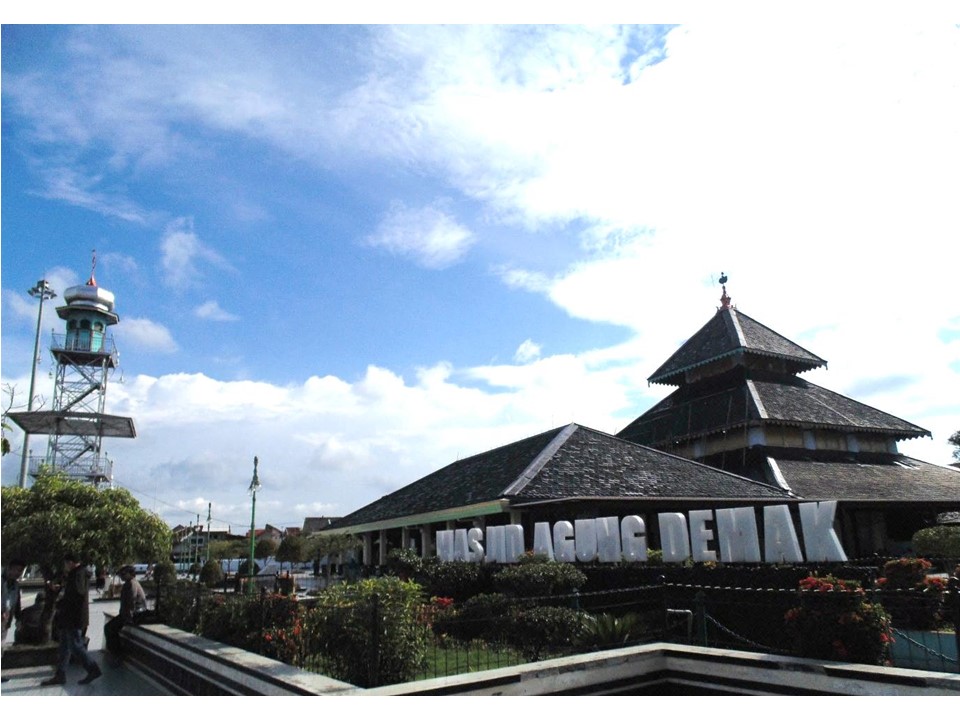 Read more about the article “Cagar Budaya Nasional Jawa Tengah” Bagian XI Masjid Agung Demak