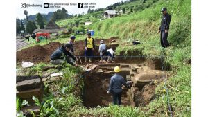 Read more about the article Lagi, Struktur Batu Ditemukan di Kawasan Dieng, Ini Penjelasan dari BPCB Jateng