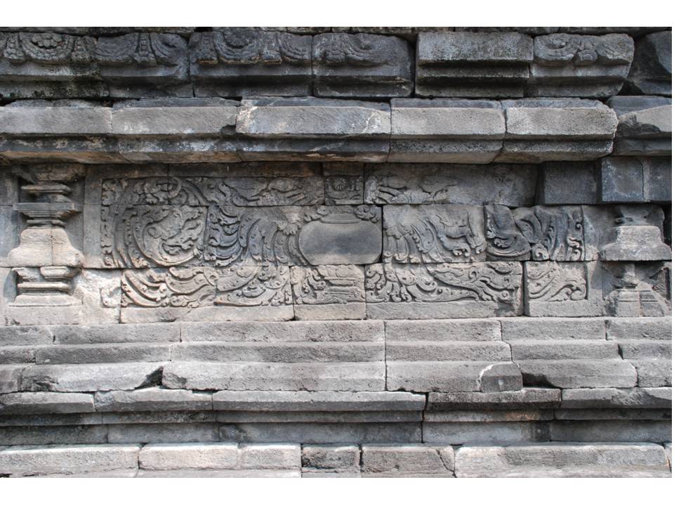You are currently viewing Ragam Tema Ornamentasi, Jambangan/Kumba dan Kamandalu, Jawa Tengah Sebuah Potret Warisan Budaya