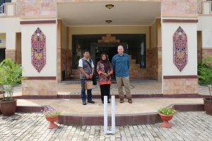 Foto Bersama Kasubbag TU Balai Pelestarian Cagar Budaya Kalimantan Tmur